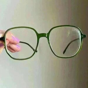 70s/80s-inspo square frames from Eyebuydirect rflkt eyewear.